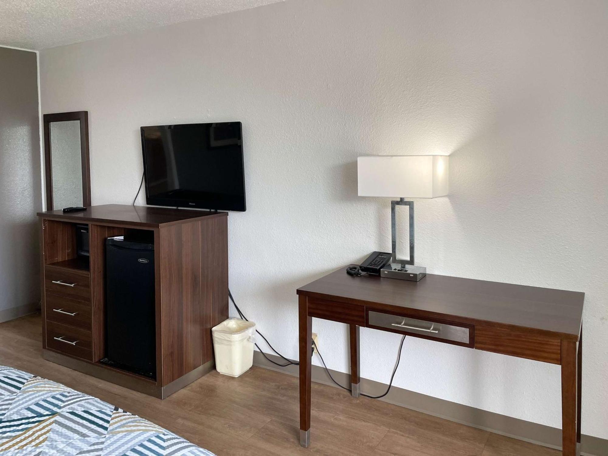 Motel 6 Opelika Al Kültér fotó